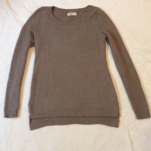 Super soft hollister sweater with knitted back